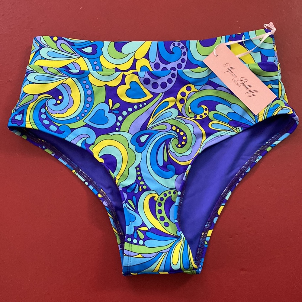 Alpine Butterfly Lover Bottom in Psychedelic Paisley